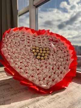 Подарунковий Букет із Конфет, Гігантський букет &mdash; подарунок з Raffaello, Fererro Rocher для любимою P0116 фото