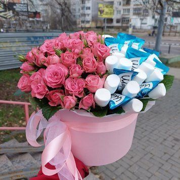 Букет із Роз і Конфет. Крутий подарунок для любимою. Подарунковий набір дівчині, жінці. P0050 фото
